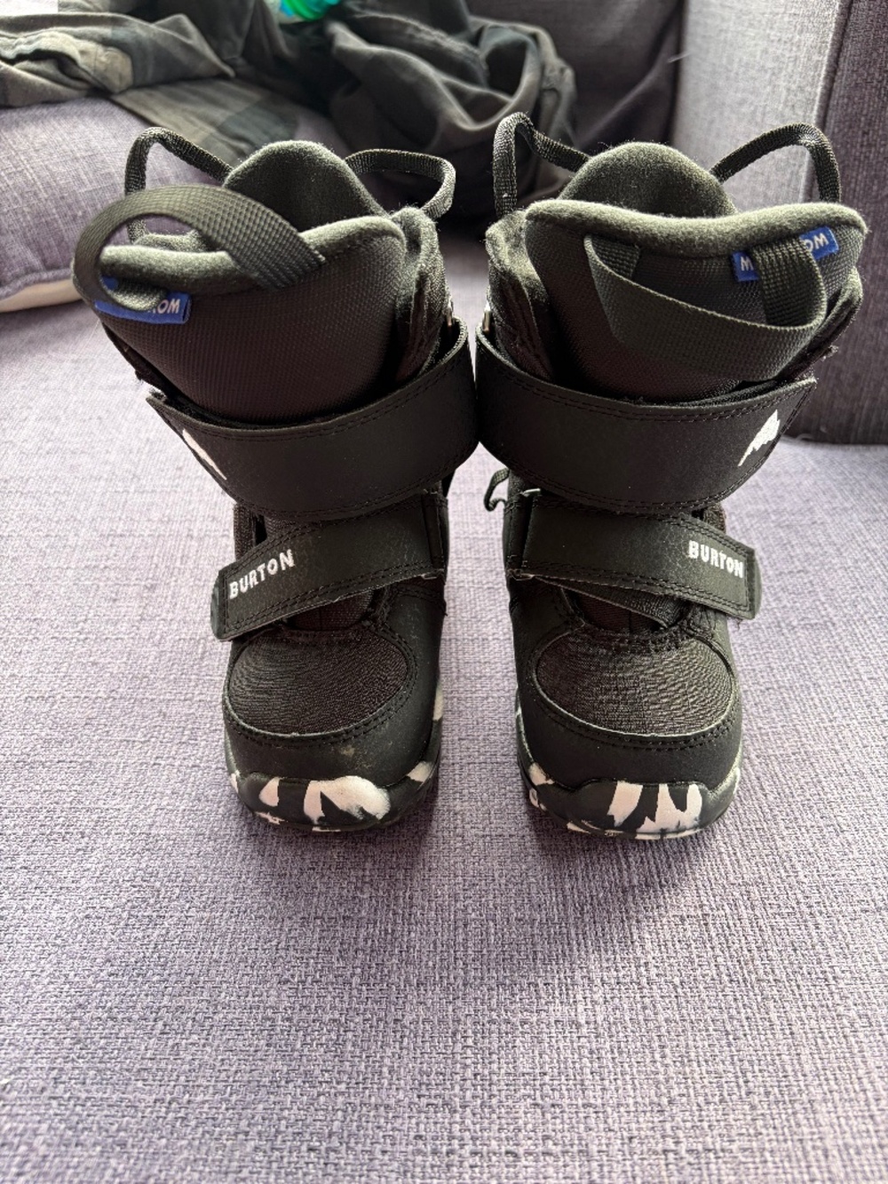 Burton snowboard boot kid 8C